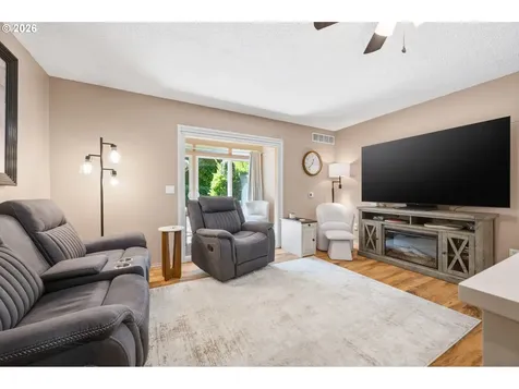 490 N Hayden Island Drive Portland OR 97217