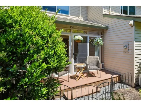 490 N Hayden Island Drive Portland OR 97217