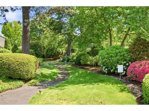 490 N Hayden Island Drive Portland OR 97217
