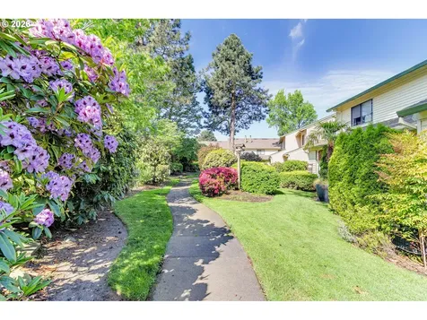 490 N Hayden Island Drive Portland OR 97217