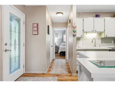 490 N Hayden Island Drive Portland OR 97217