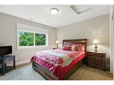 15644 Fieldstone Drive Lake Oswego OR 97035