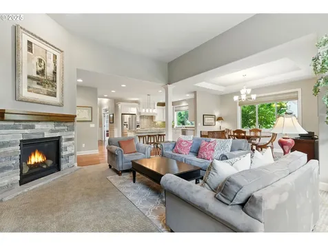 15644 Fieldstone Drive Lake Oswego OR 97035