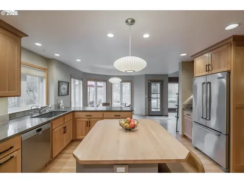 6560 NW Vineyard Drive Corvallis OR 97330