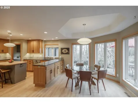 6560 NW Vineyard Drive Corvallis OR 97330