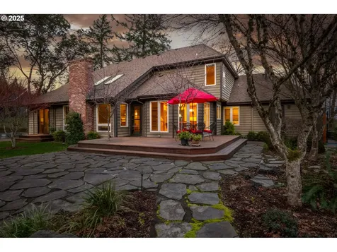 6560 NW Vineyard Drive Corvallis OR 97330