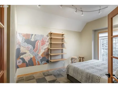 6560 NW Vineyard Drive Corvallis OR 97330