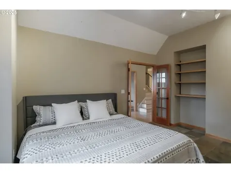 6560 NW Vineyard Drive Corvallis OR 97330