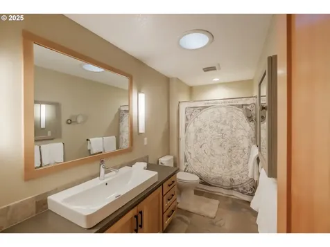 6560 NW Vineyard Drive Corvallis OR 97330