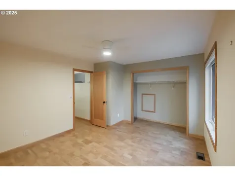 6560 NW Vineyard Drive Corvallis OR 97330