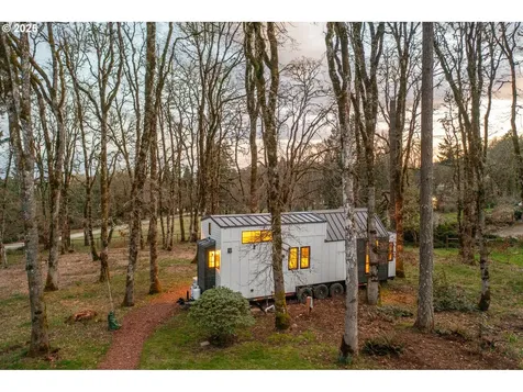 6560 NW Vineyard Drive Corvallis OR 97330