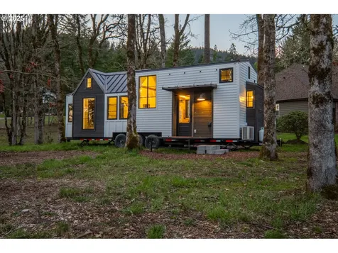 6560 NW Vineyard Drive Corvallis OR 97330
