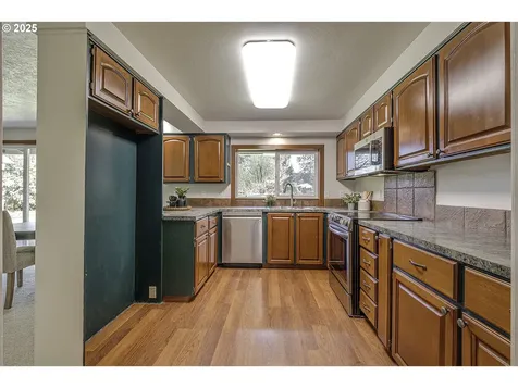 9531 SW Siuslaw Lane Tualatin OR 97062