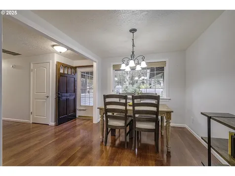 9531 SW Siuslaw Lane Tualatin OR 97062