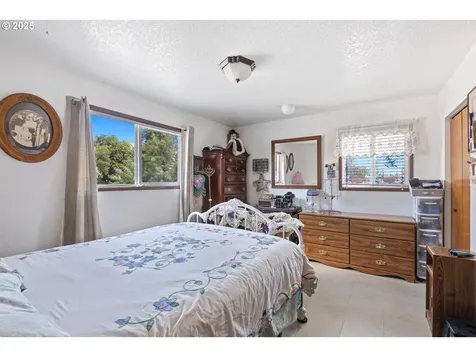 5565 NE Stephens Street Winchester OR 97495