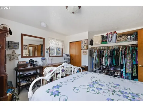 5565 NE Stephens Street Winchester OR 97495