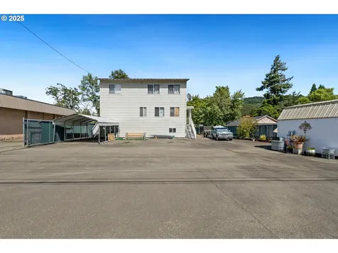 5565 NE Stephens Street Winchester OR 97495