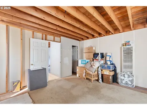 5565 NE Stephens Street Winchester OR 97495