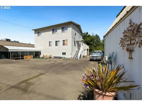 5565 NE Stephens Street Winchester OR 97495