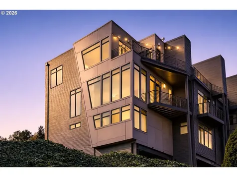 4644 S Kelly Avenue Portland OR 97239