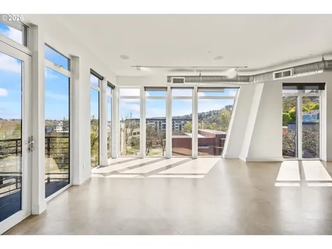 4644 S Kelly Avenue Portland OR 97239