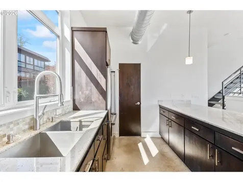 4644 S Kelly Avenue Portland OR 97239