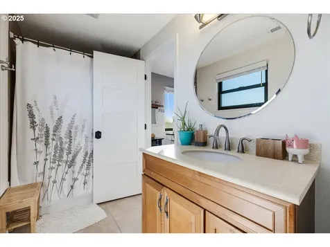 865 16th Street Lafayette OR 97127