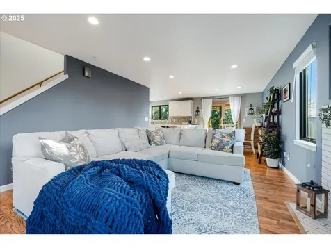 865 16th Street Lafayette OR 97127
