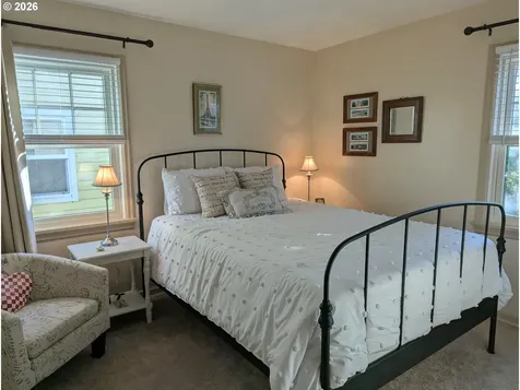 1389 Miller Lane Astoria OR 97103