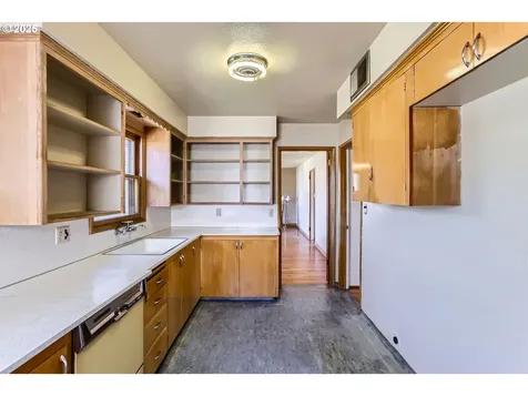 3926 NE Killingsworth Street Portland OR 97211