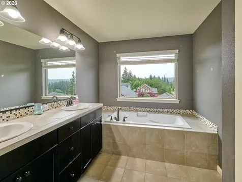 960 NE Cascadia Ridge Drive Estacada OR 97023