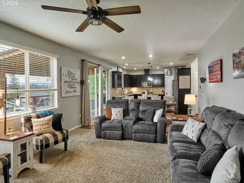960 NE Cascadia Ridge Drive Estacada OR 97023