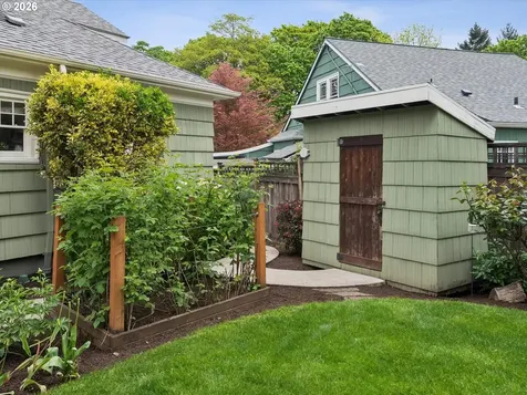 4124 NE Multnomah Street Portland OR 97232
