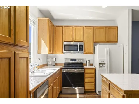 3418 NW 30th Circle Camas WA 98607