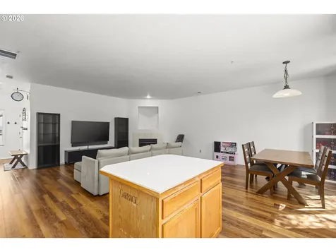 3418 NW 30th Circle Camas WA 98607