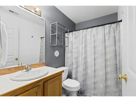 3418 NW 30th Circle Camas WA 98607