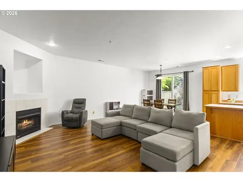 3418 NW 30th Circle Camas WA 98607