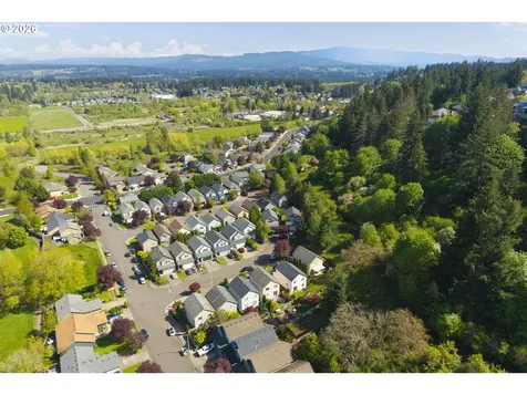 3418 NW 30th Circle Camas WA 98607
