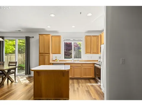 3418 NW 30th Circle Camas WA 98607