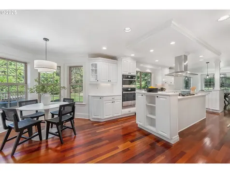 6145 SW Sweetbriar Court Portland OR 97221