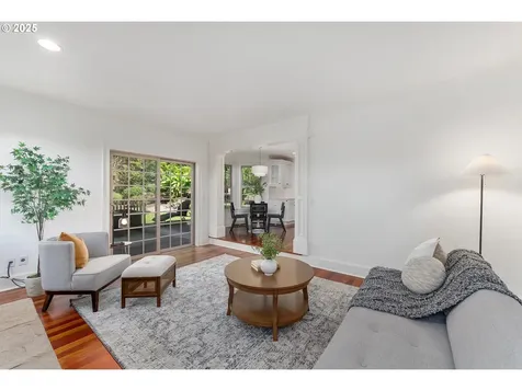 6145 SW Sweetbriar Court Portland OR 97221