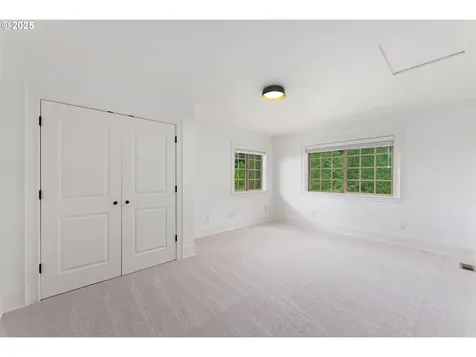6145 SW Sweetbriar Court Portland OR 97221
