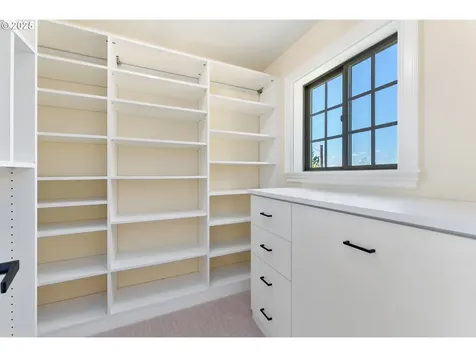 6145 SW Sweetbriar Court Portland OR 97221