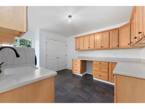 6145 SW Sweetbriar Court Portland OR 97221