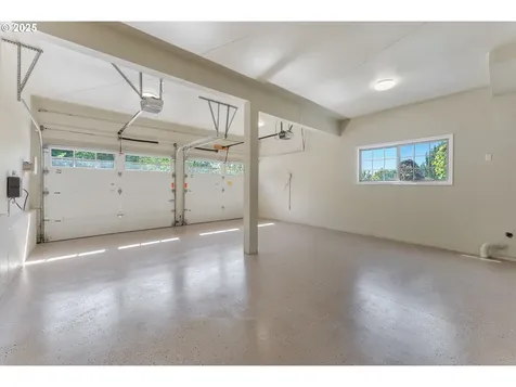 6145 SW Sweetbriar Court Portland OR 97221