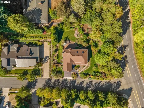 6145 SW Sweetbriar Court Portland OR 97221