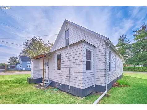 4302 L Place Seaview WA 98644