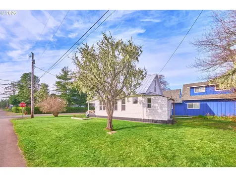 4302 L Place Seaview WA 98644