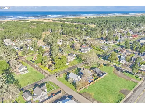 4302 L Place Seaview WA 98644