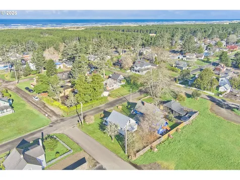 4302 L Place Seaview WA 98644